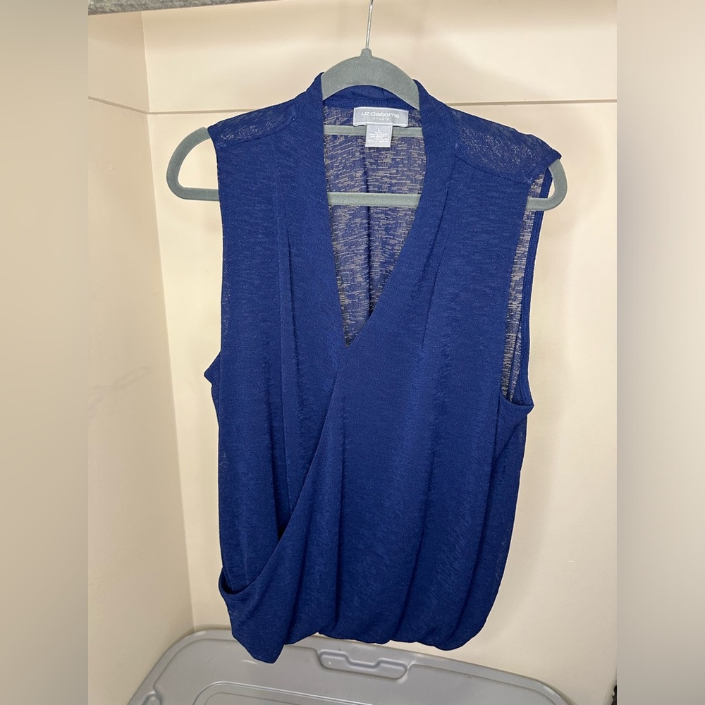 Women's size large sleeveless Dress shirt